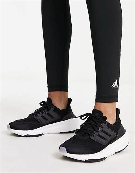 schwarze adidas boost gröse 39 6|Schwarze adidas Boost online entdecken .